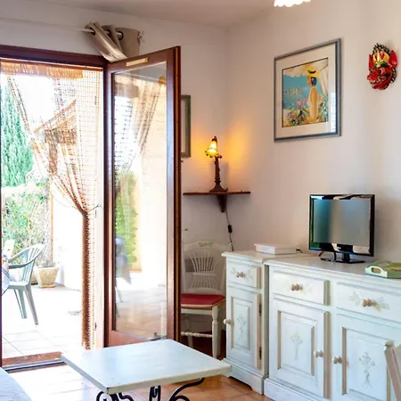 Bright Cocoon In - Close To The Sea Apartment *